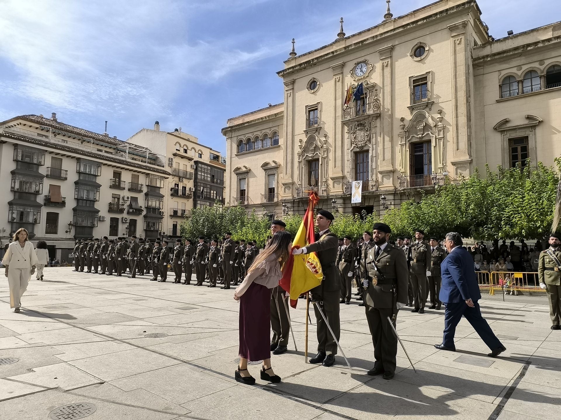 Las imágenes de los 450 civiles que juran bandera en Jaén