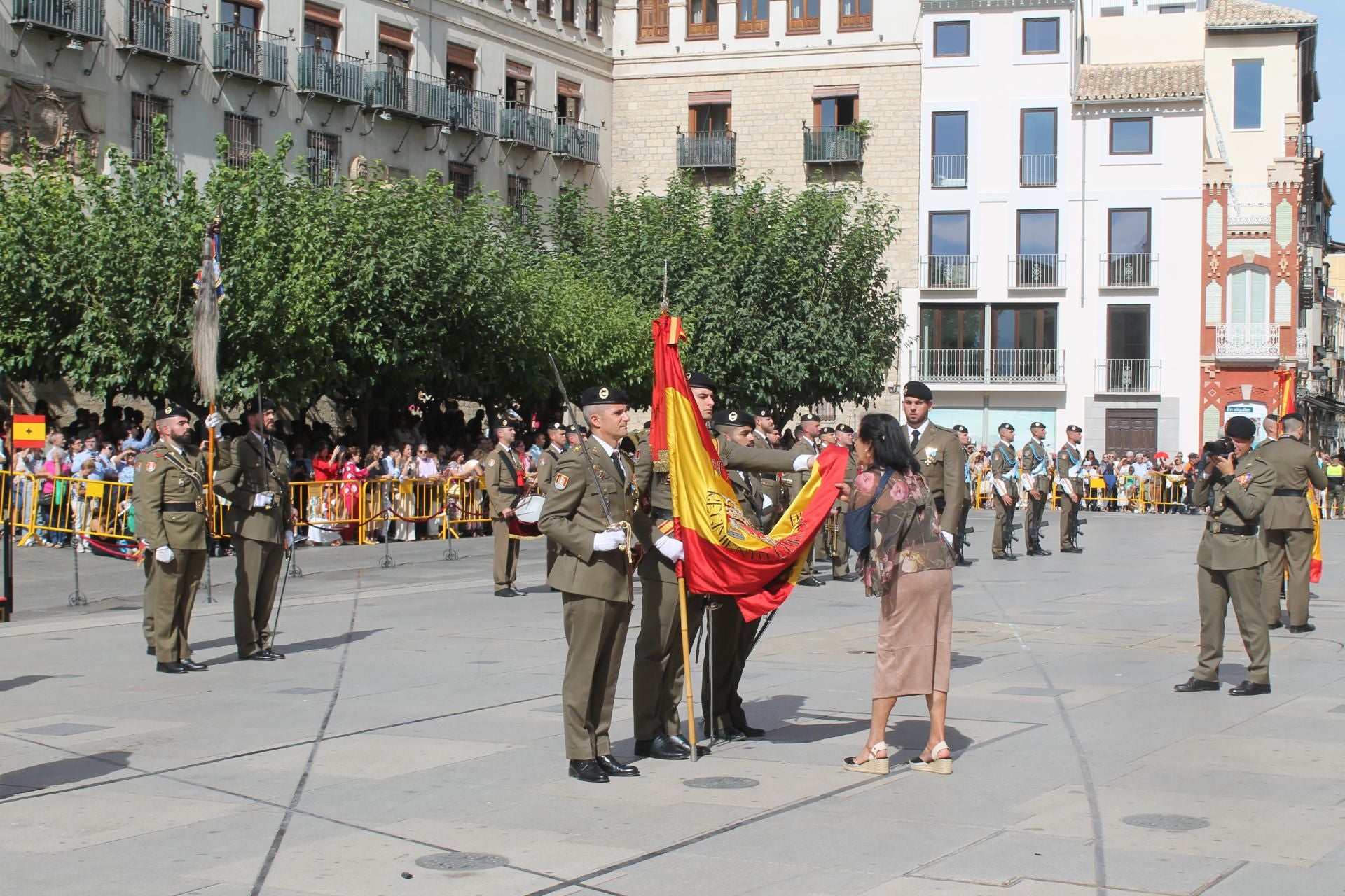 Las imágenes de los 450 civiles que juran bandera en Jaén