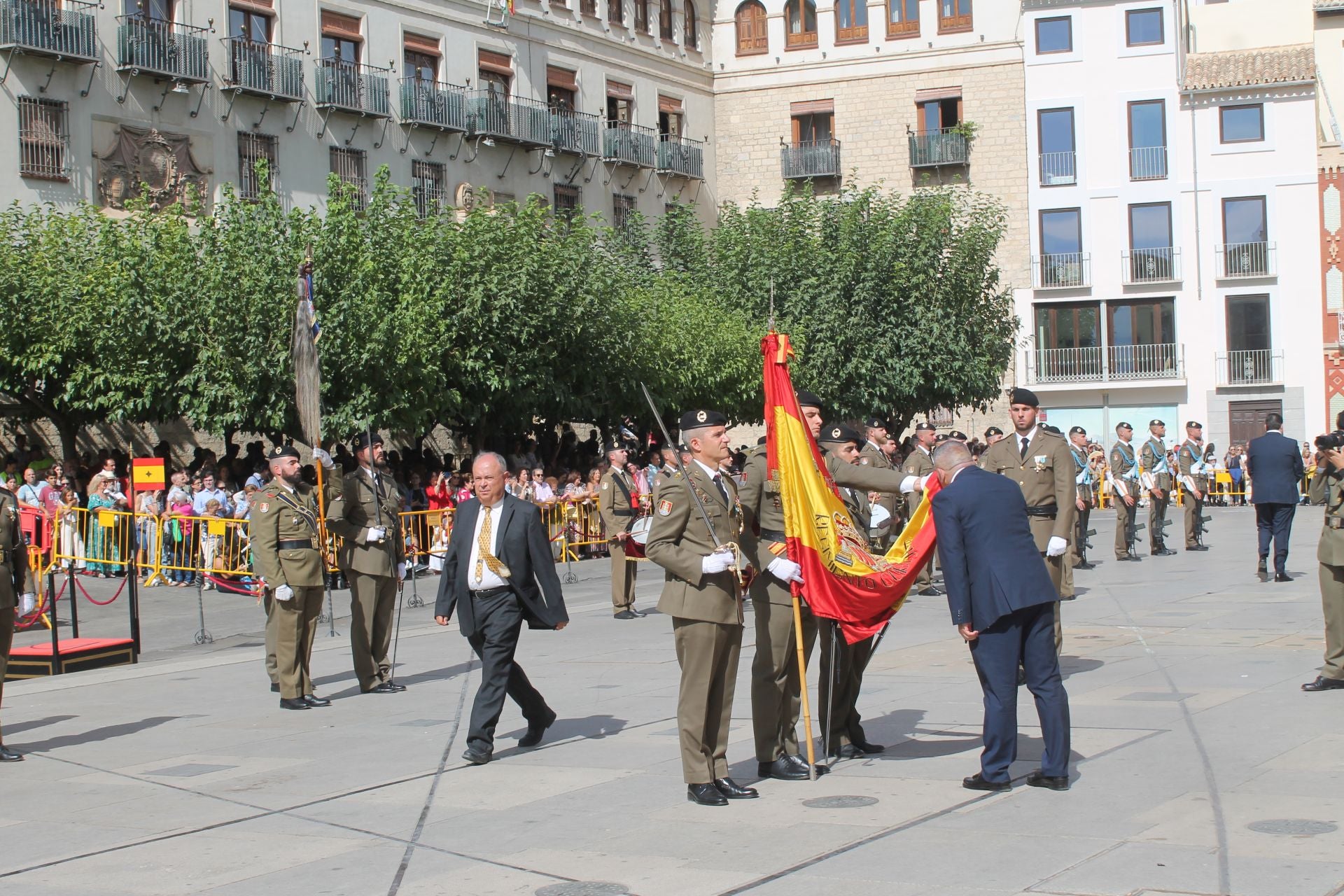 Las imágenes de los 450 civiles que juran bandera en Jaén