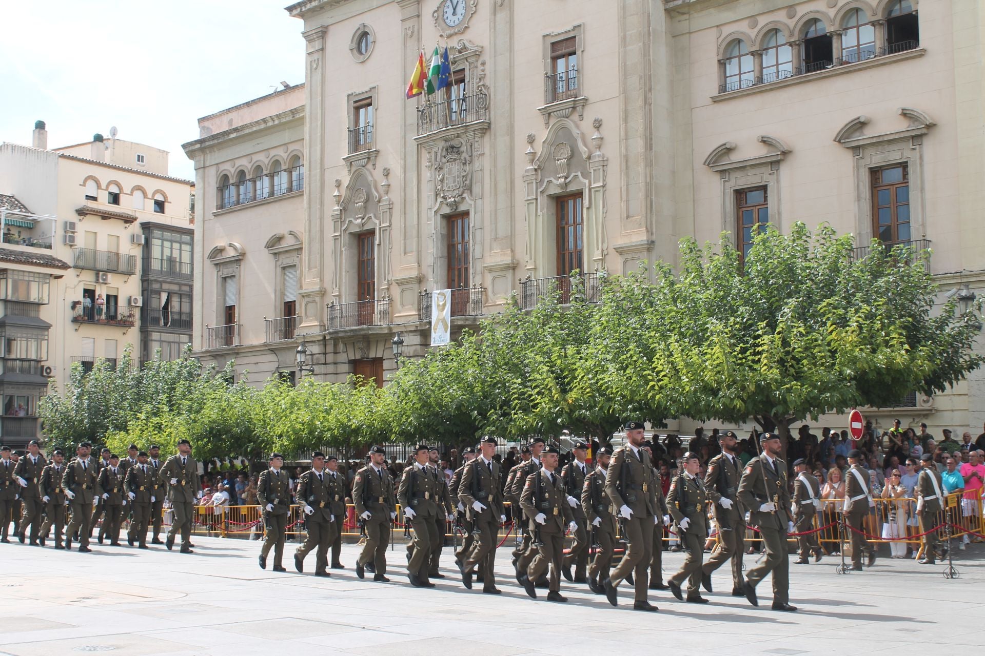 Las imágenes de los 450 civiles que juran bandera en Jaén