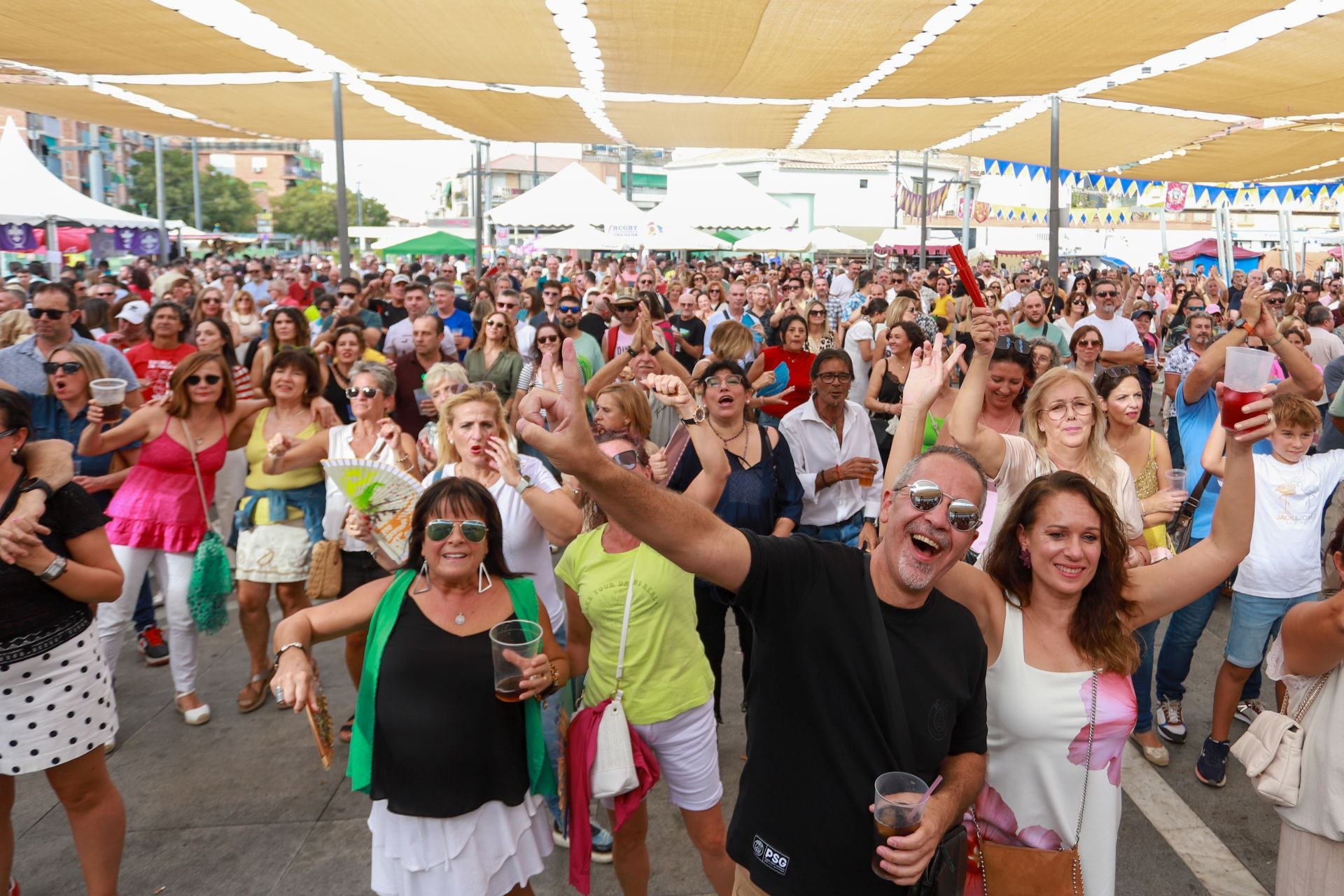 Las imágenes del ambiente en las fiestas de Armilla