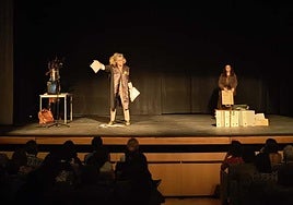 Momento de la rerpesentación de la obra.