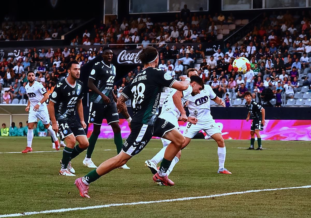 El encuentro fue muy disputado y, por momentos, tuvo un ritmo muy alto.