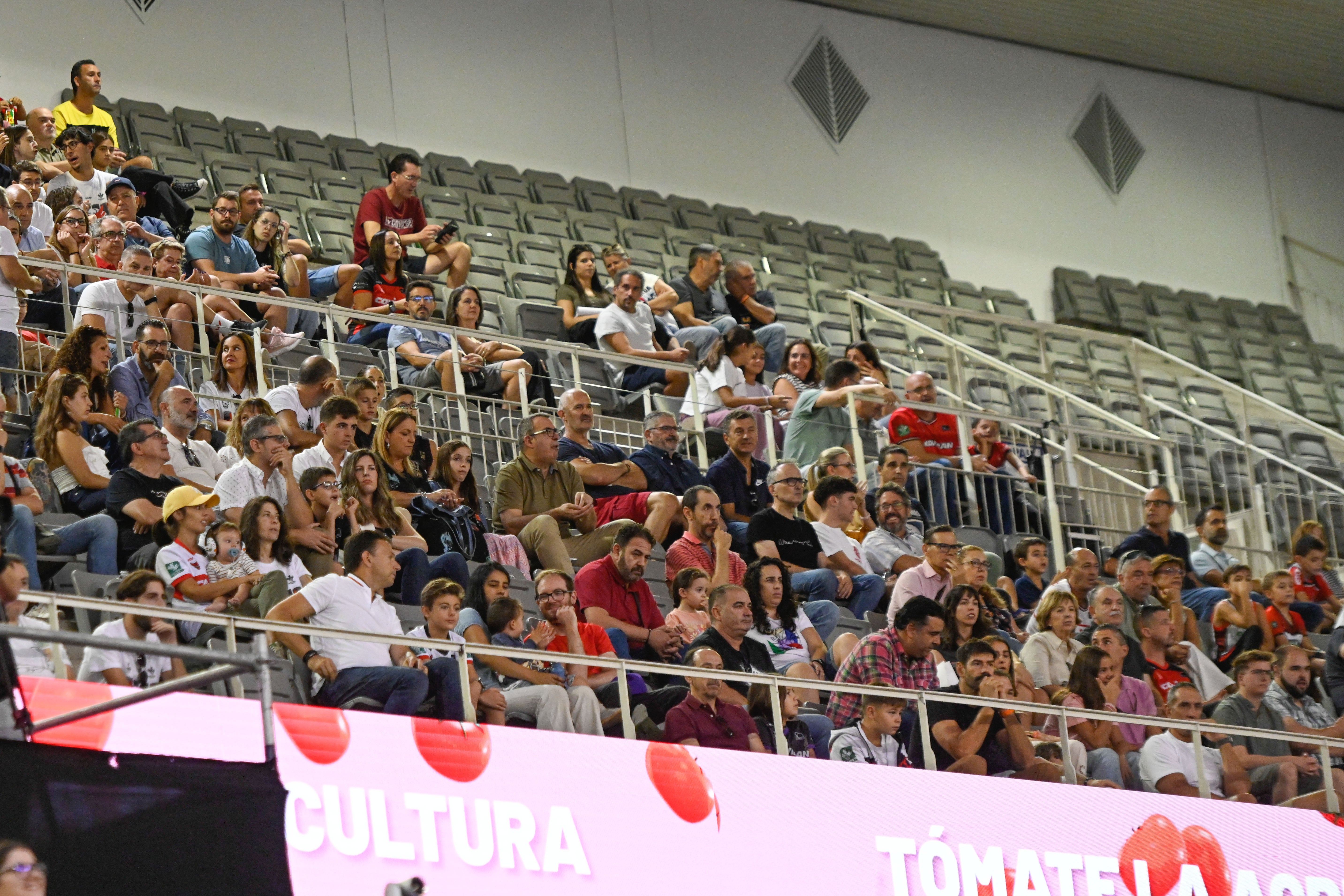 Encuéntrate en las gradas del Palacio en el partido entre el Covirán y el UCAM Murcia