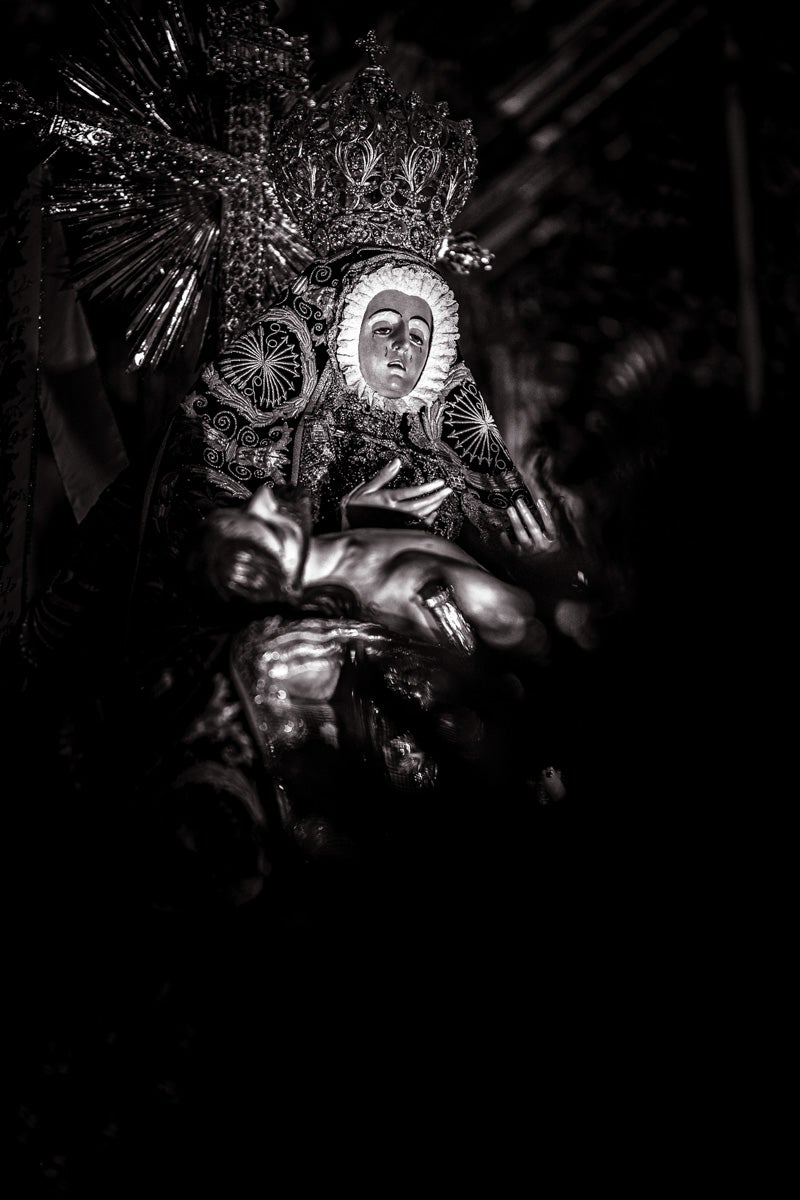 Las imágenes más íntimas de la procesión de la Virgen de las Angustias