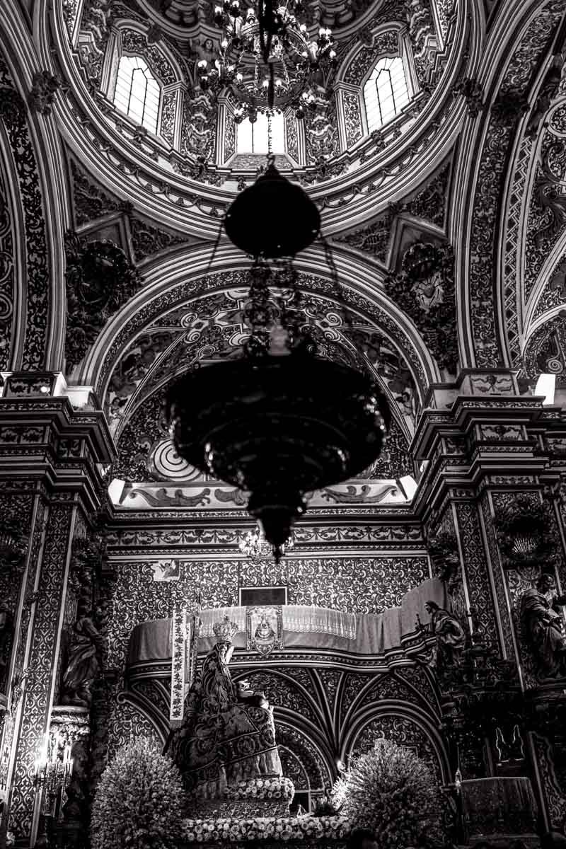 Las imágenes más íntimas de la procesión de la Virgen de las Angustias