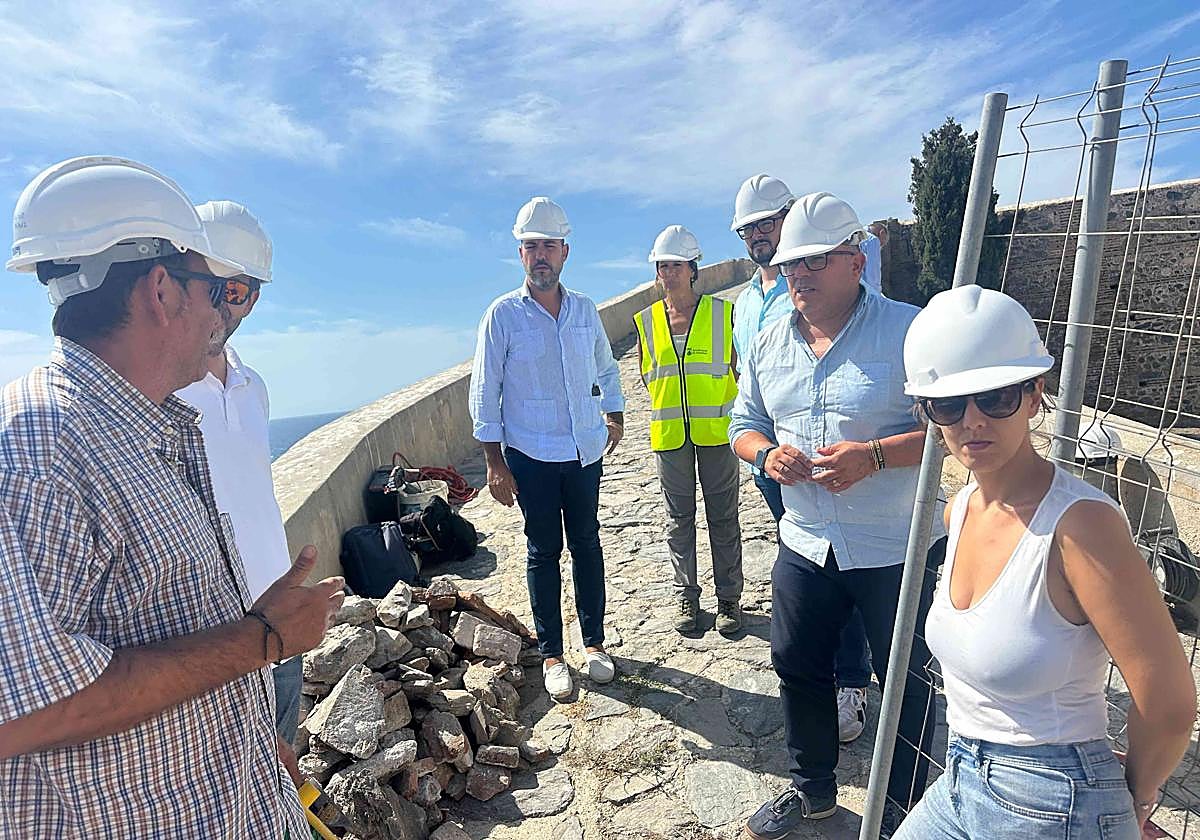 Almuñécar acomete una intervención urgente en la muralla este del Castillo de San Miguel