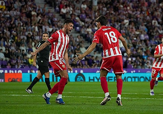 Nelson Monte vive una segunda oortunidad en la UDA, entendiendose muy bien con Bonini.,