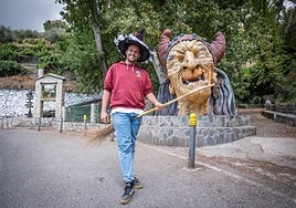 José es guía turístico en este municipio de la Alpujarra