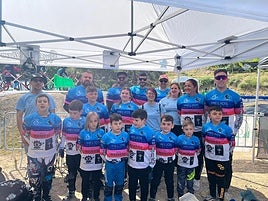 Las riders del RM Bike Team Almuñécar, Yurena Aguilar y Ángela Martín, se proclaman campeonas de la Copa Andalucía Pump Track 2025