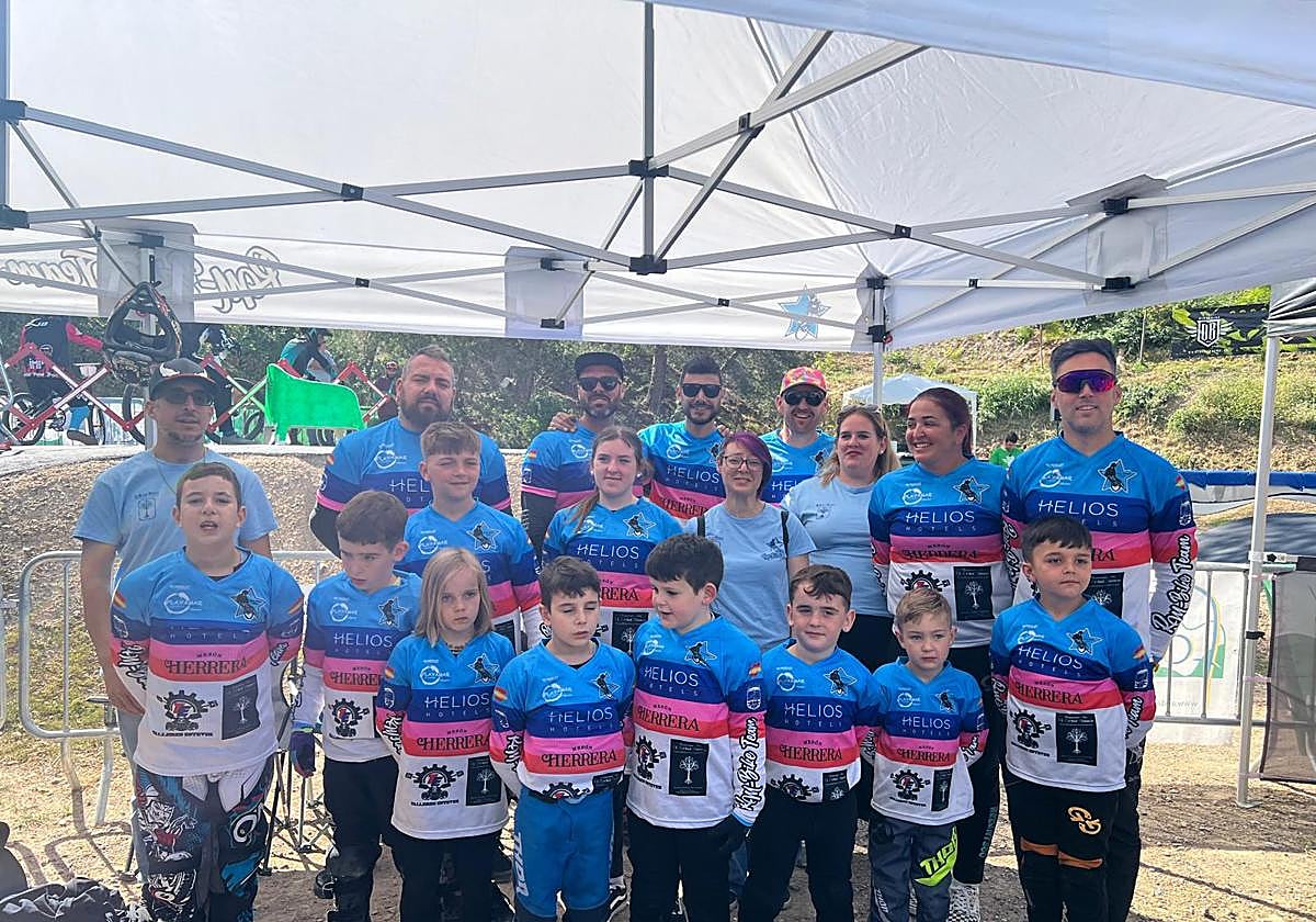 Las riders del RM Bike Team Almuñécar, Yurena Aguilar y Ángela Martín, se proclaman campeonas de la Copa Andalucía Pump Track 2025
