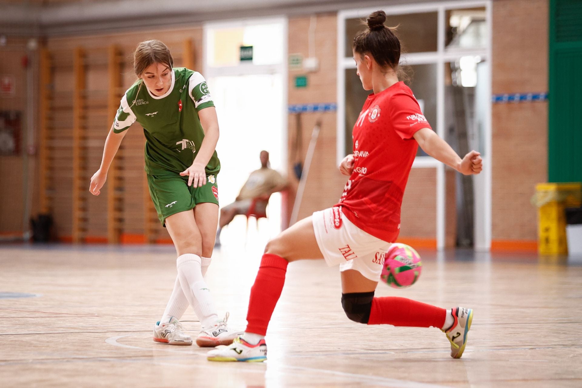 Un disparo a puerta en la derrota del Granada.