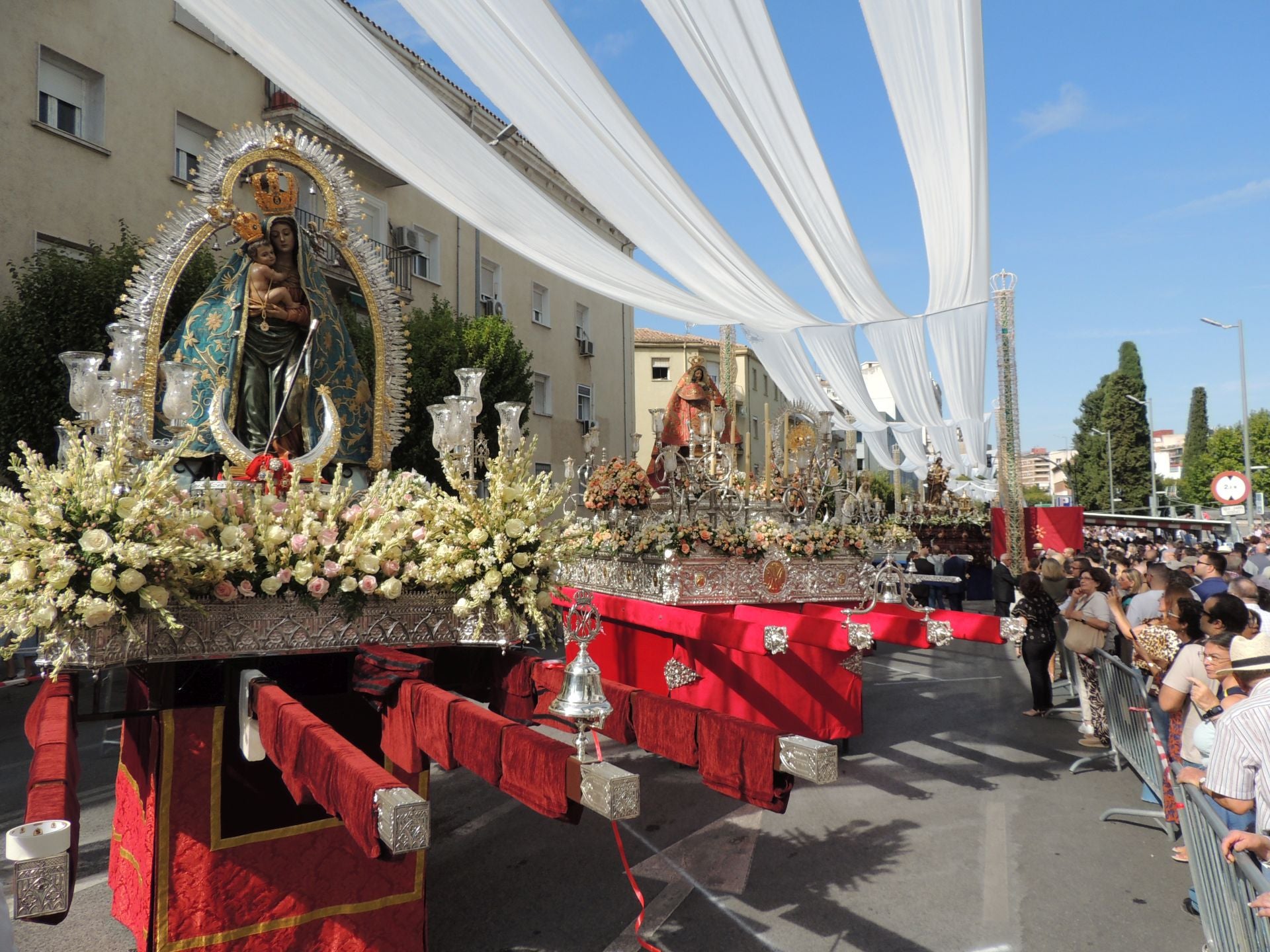 Las imágenes de los cristos y vírgenes que han participado en la Magna de Jaén