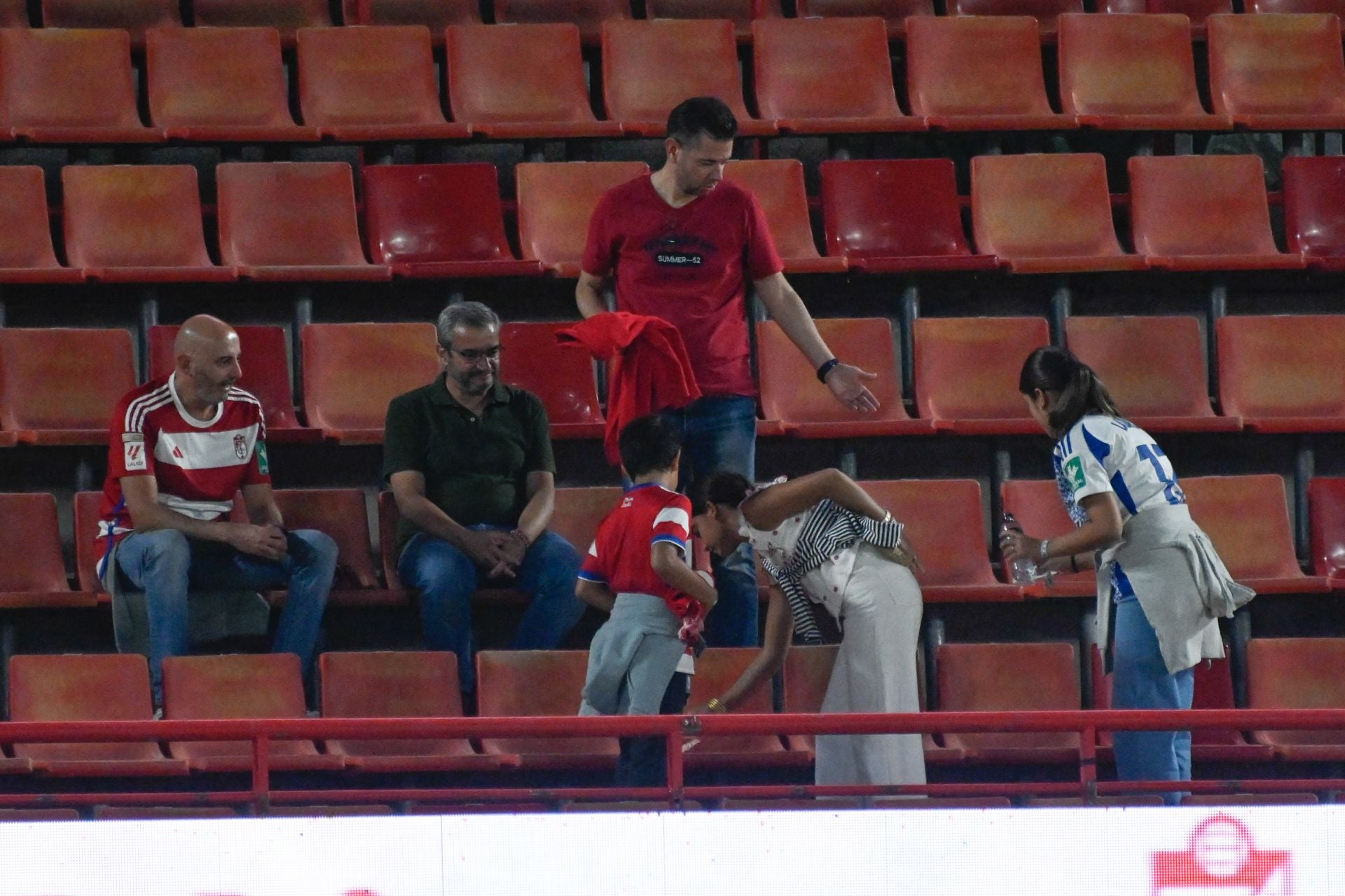 Encuéntrate en Los Cármenes durante el Granada-Real Sociedad B