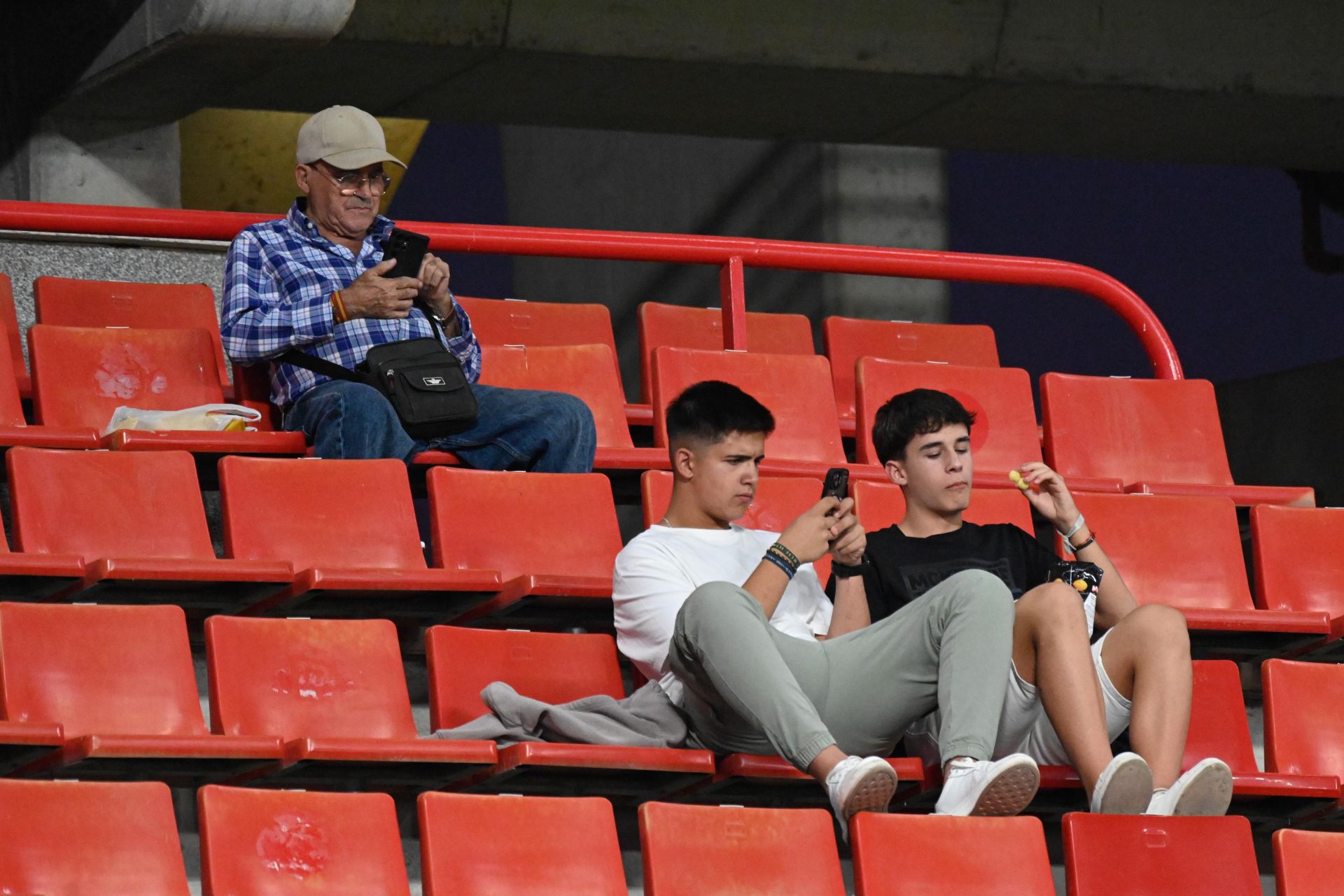 Encuéntrate en Los Cármenes durante el Granada-Real Sociedad B