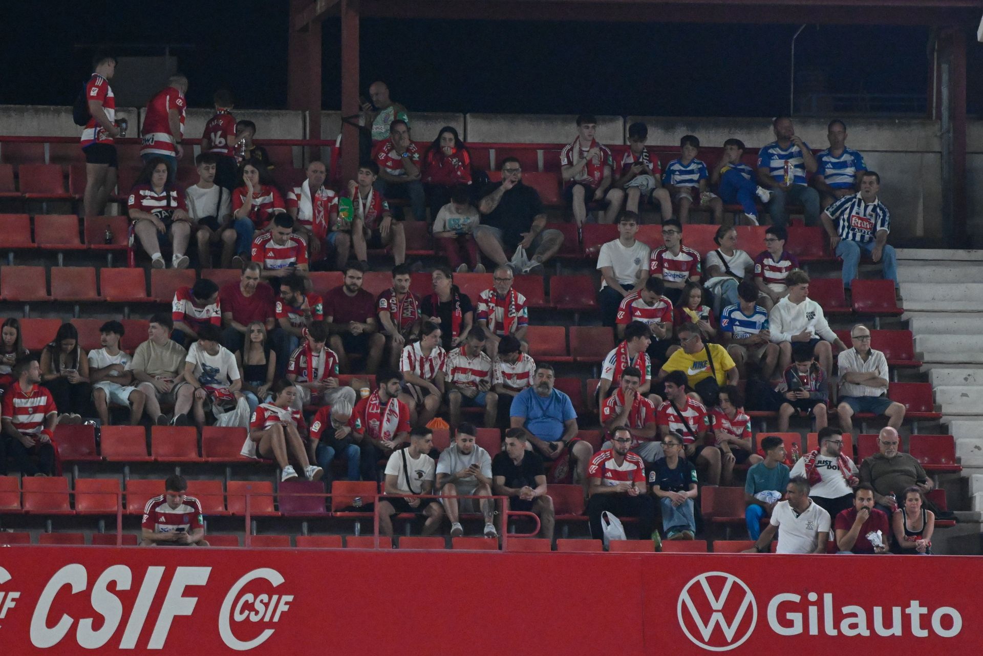 Encuéntrate en Los Cármenes durante el Granada-Real Sociedad B