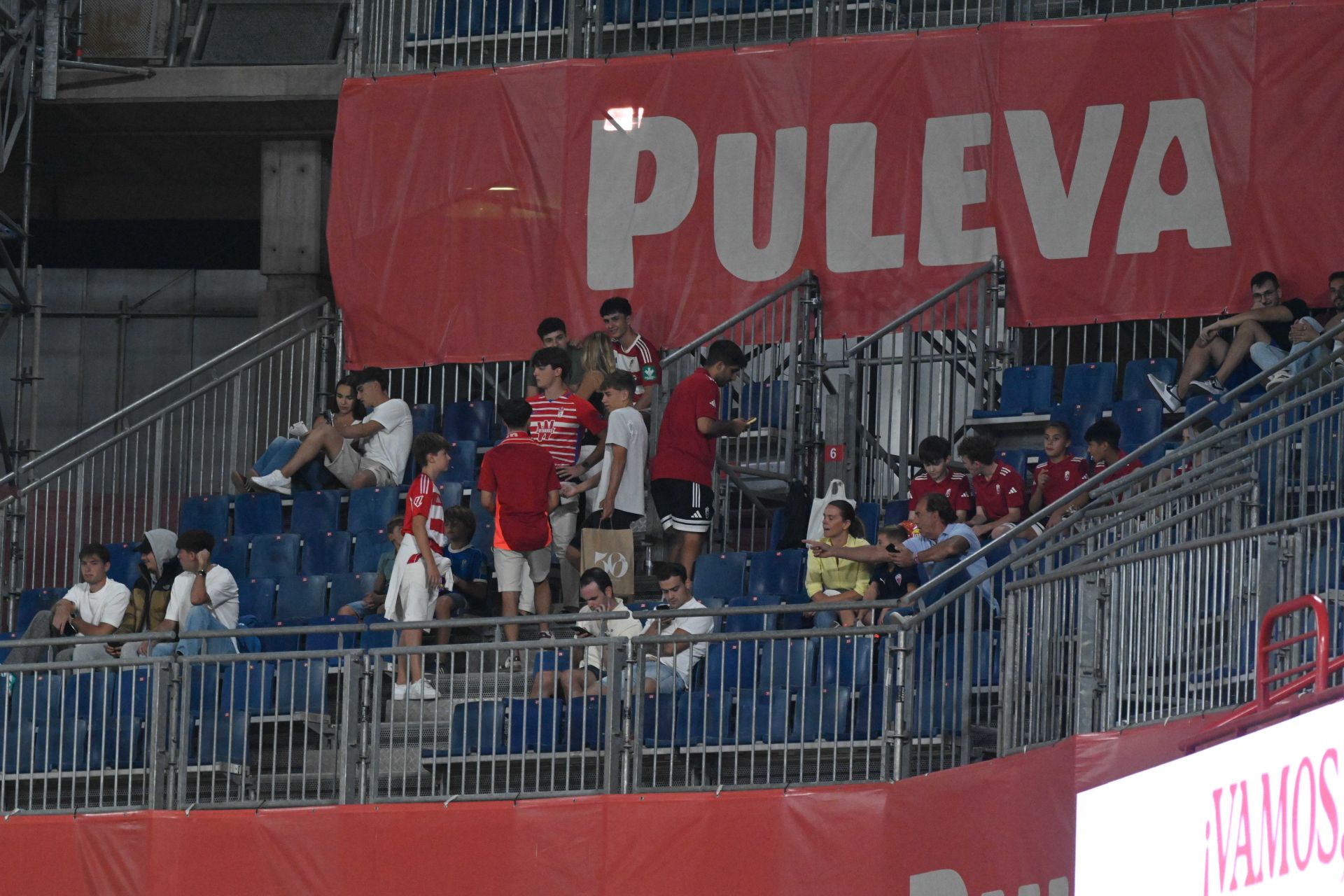Encuéntrate en Los Cármenes durante el Granada-Real Sociedad B