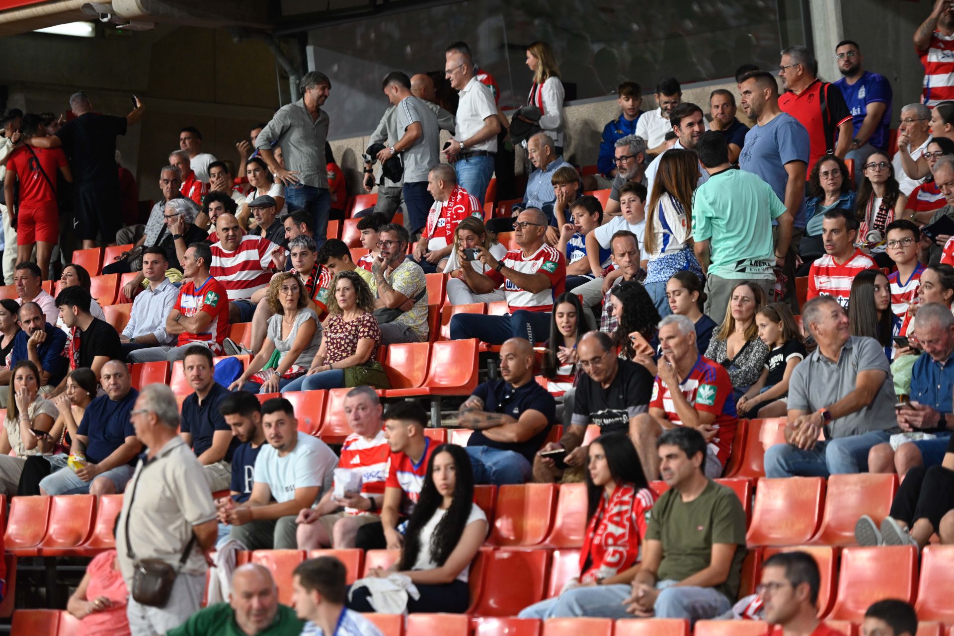 Encuéntrate en Los Cármenes durante el Granada-Real Sociedad B