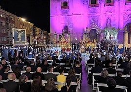 Imágenes que representan los misterios dolorosos, en la plaza de Santa María.