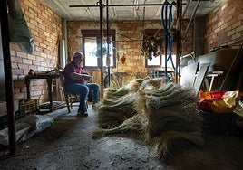 La tradición. Aprendió de su abuelo y ahora está dispuesto a compartir su conocimiento.