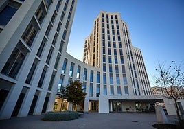 La facultad de Medicina de la UGR.