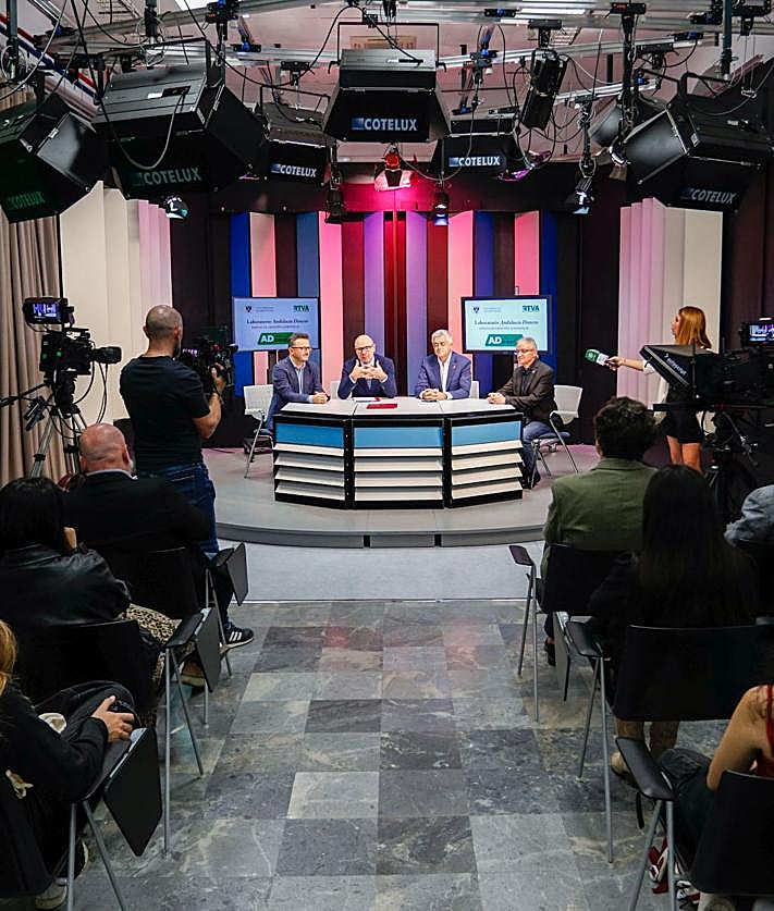 Imagen secundaria 2 - Aula Andalucía Directo.