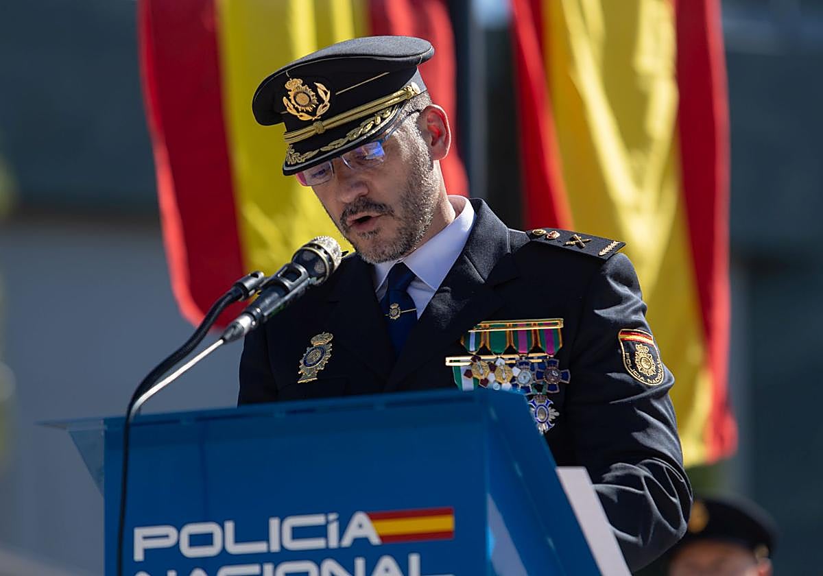 El jefe superior de Policía de Andalucía Oriental, Luis Jesús Esteban, durante su discurso.