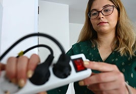 Los electrodomésticos que no deben enchufarse en la misma regleta.