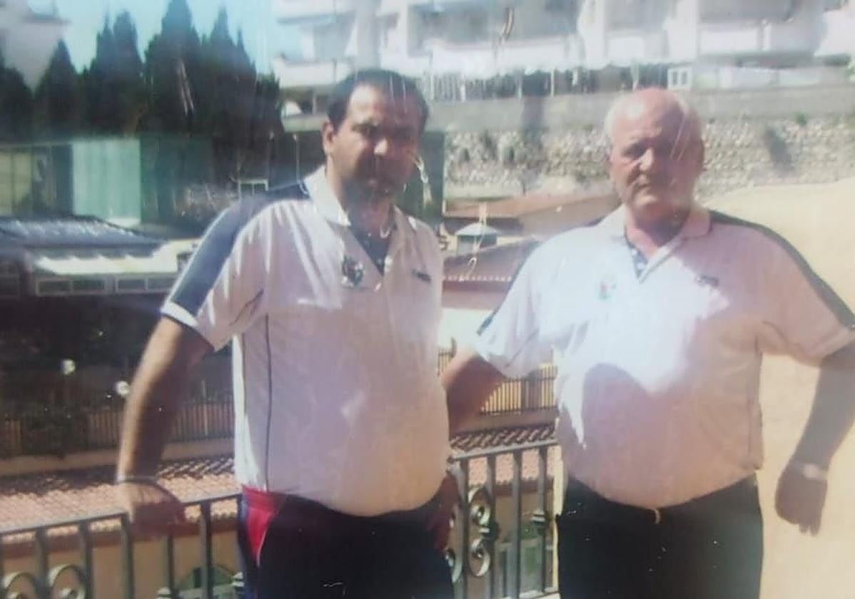 Rafael Morales, a la derecha de la imagen.