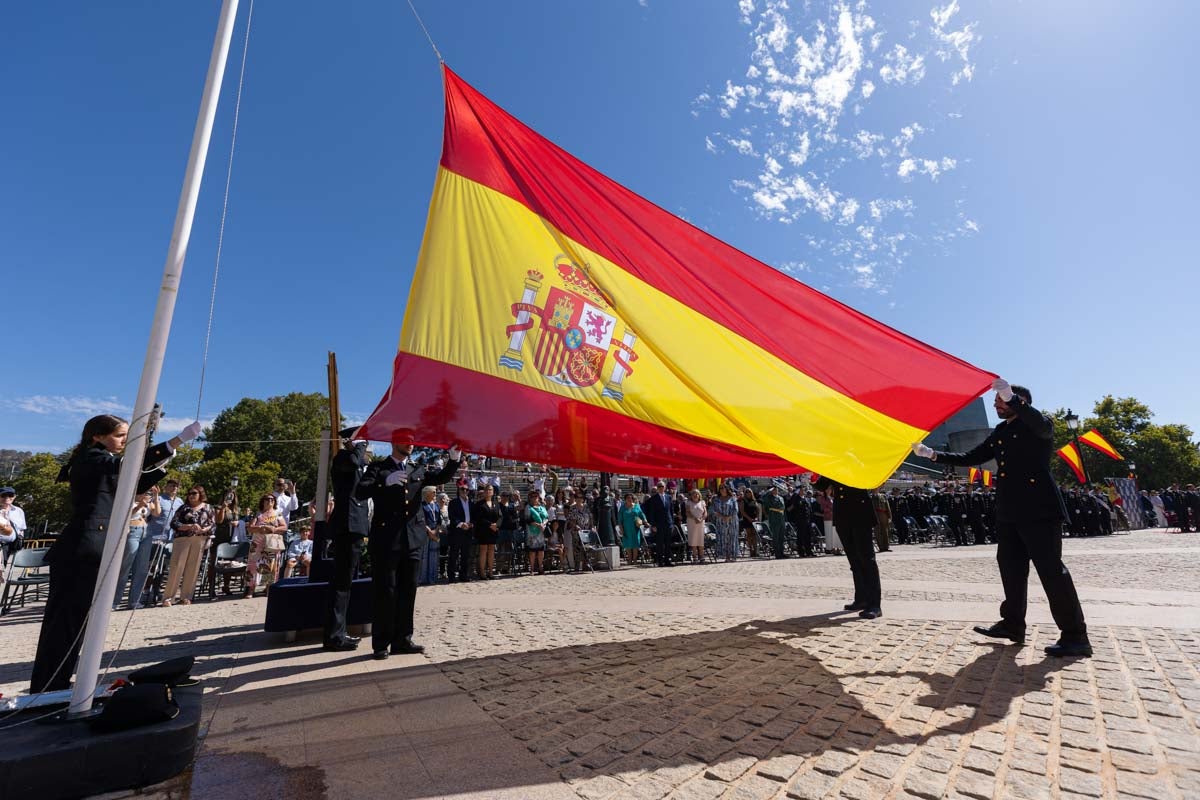 Las imágenes de la celebración del Patrón de la Policía en Granada