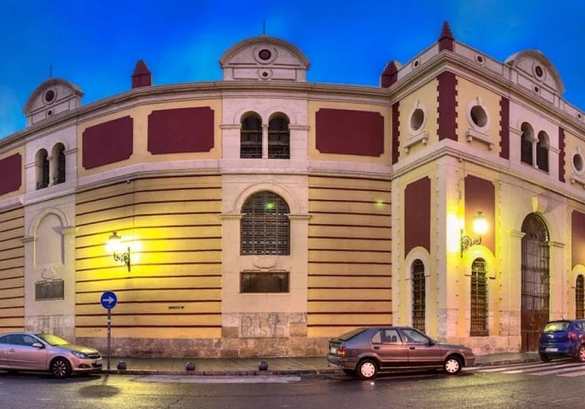 Alertan una nueva subida de tarifas en el parking de la Plaza de Toros de Almería