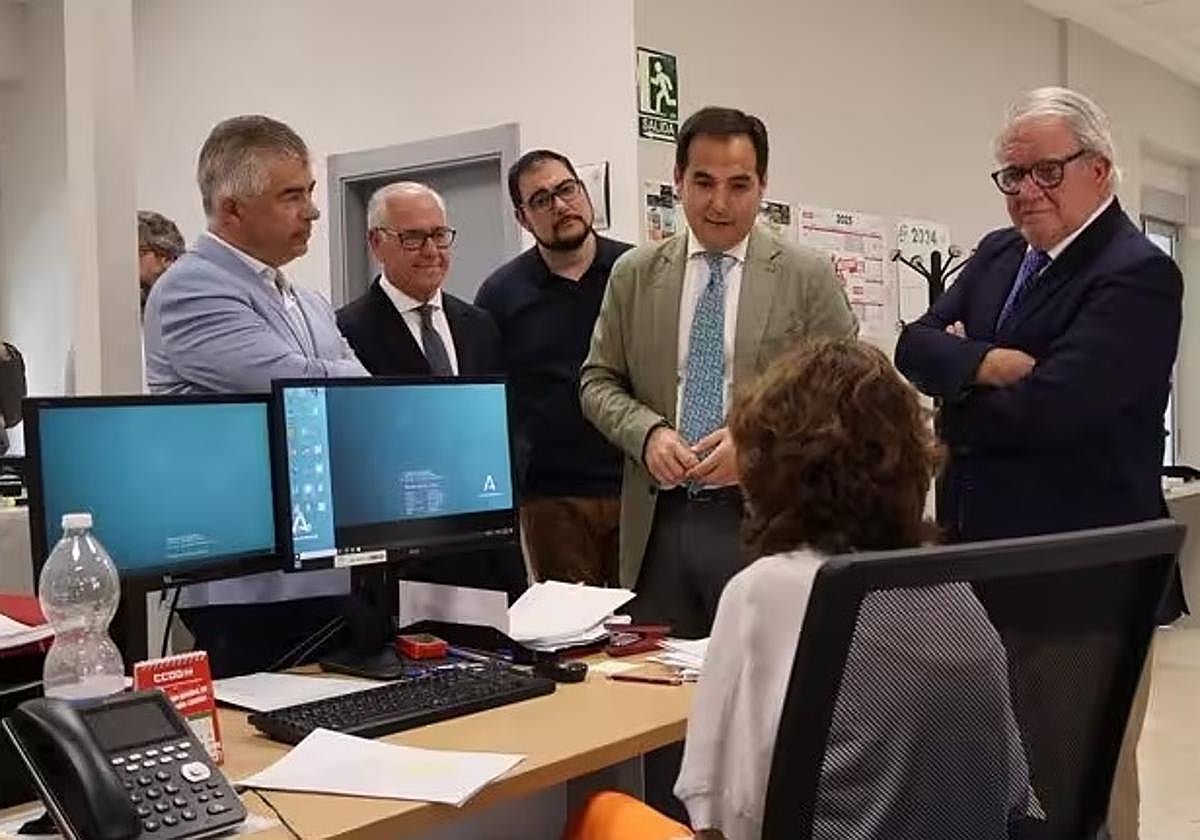 Visita del consejero de justicia, José Antonio Nieto, a los juzgados de Marto