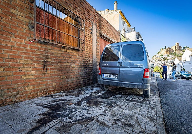 Zona en la que se ha calcinado el vehículo.