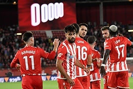 Arnau celebrando su gol ante el Zaragoza