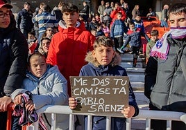 Un aficionado en un entreno abierto anterior.