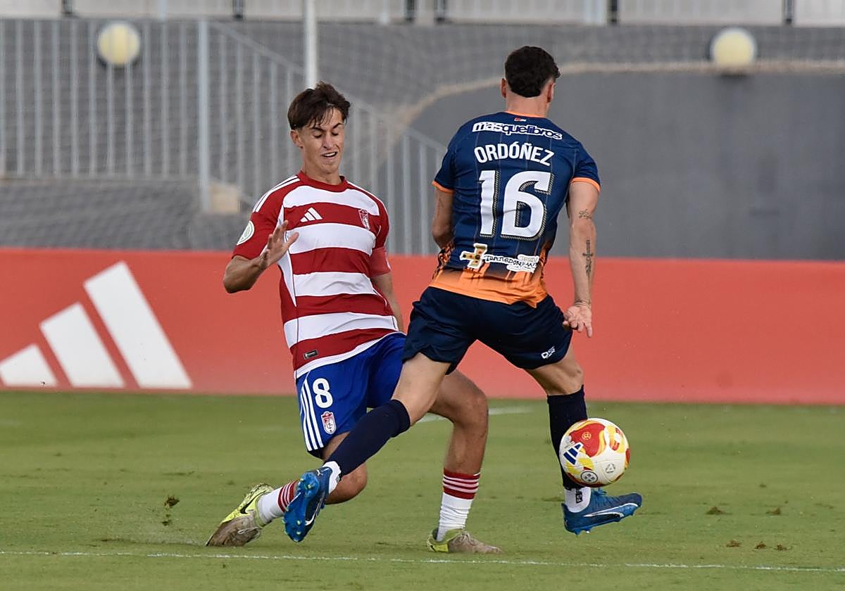 Mario Marín, ante el visitante Ordóñez.
