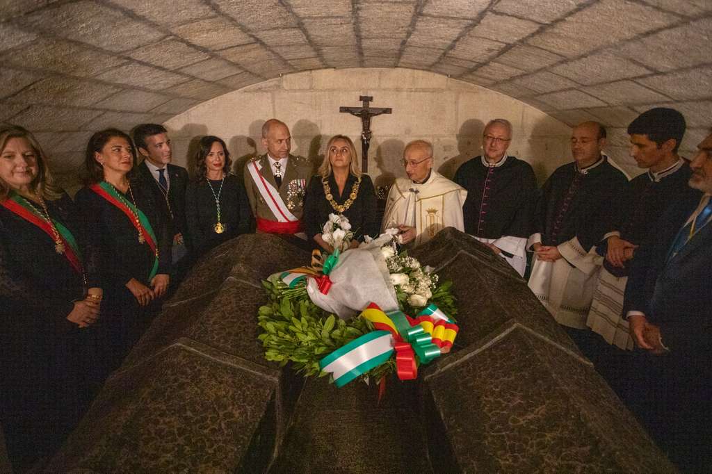 Granada también celebra el Día de la Hispanidad