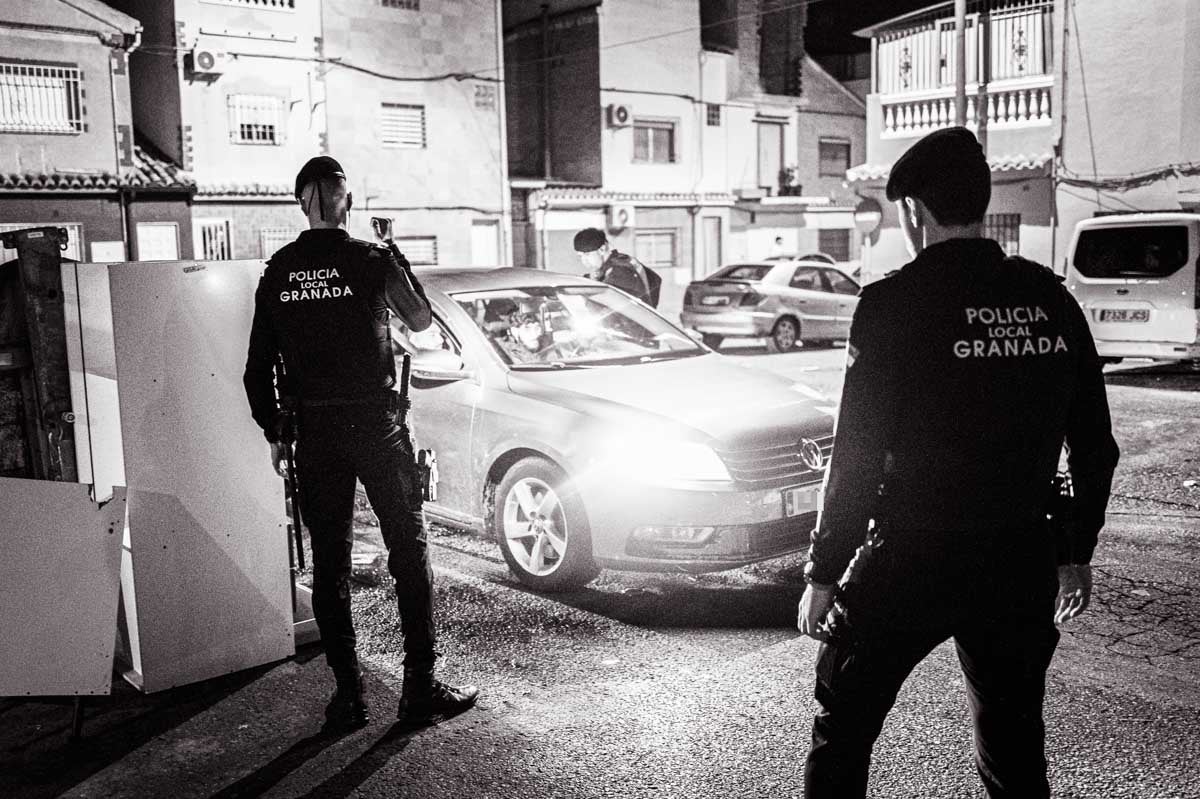 La patrulla, al detalle: una noche con la Policía Local de Granada