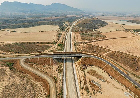 Adif AV destina 65,7 millones de euros a electrificar el tramo Lorca-Almería