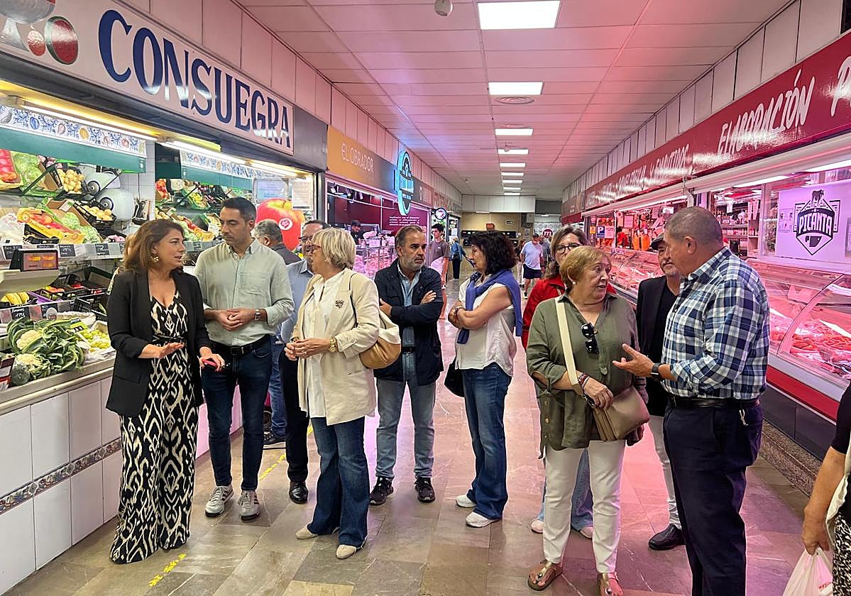 Visita del grupo municipal socialista a Merca 80.