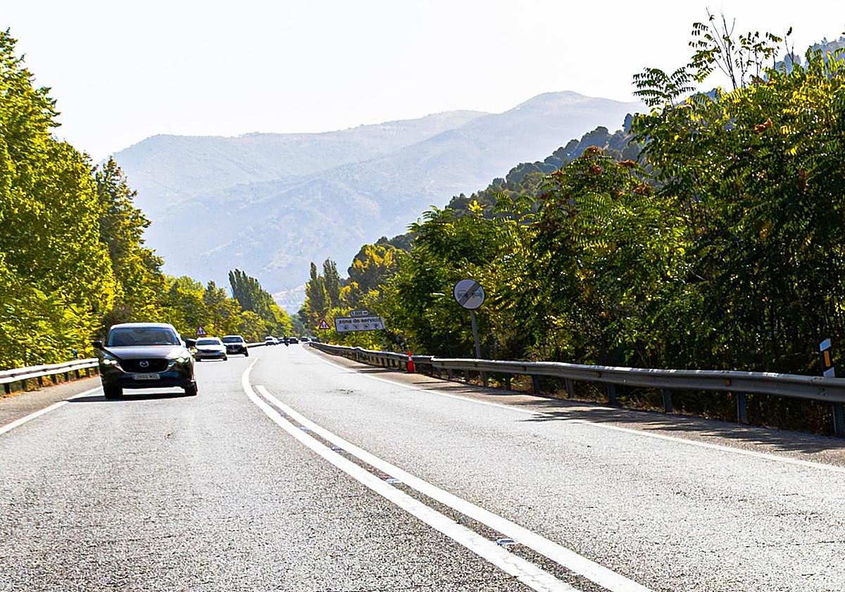 Kilómetro 5 de la A-395, donde hace medio año perdió la vida un niño en un accidente de tráfico.