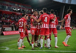 El Almer´lia se muestr aólido en las últimas cuatro jornadas; sólo el Castellón le sigue.