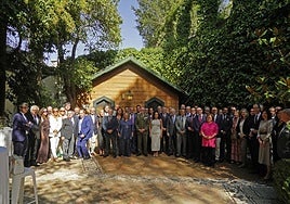 Foto de familia de los participantes en el acto del Colegio de Abogados.