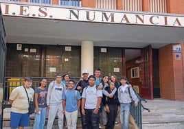 La solidaridad de toda España trae a un instituto madrileño de viaje de estudios a Granada