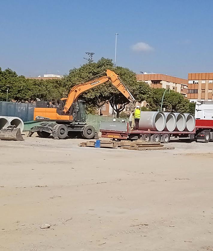 Imagen secundaria 2 - El túnel del AVE atraviesa ya la avenida del Mediterráneo y encara hacia la nueva estación de Almería