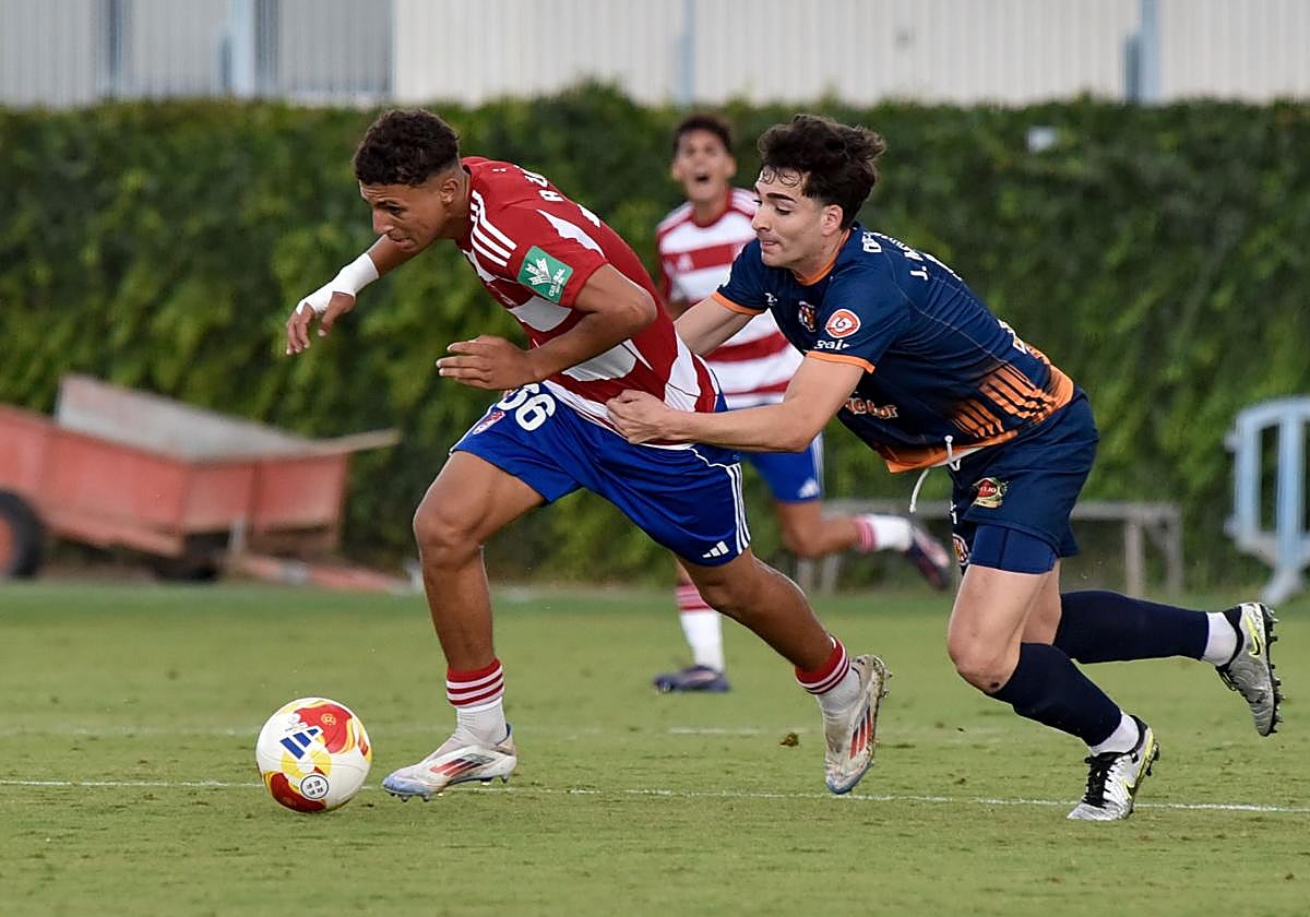 Rayan Zinebi, en el choque ante el Torredonjimeno.