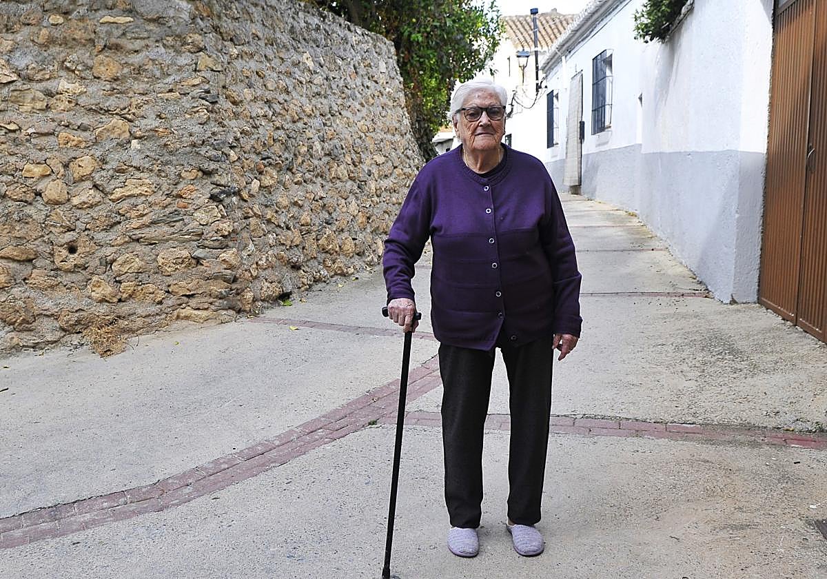 María Aguado, la abuela de Pinos del Valle, que pronto cumplirá el siglo de vida.