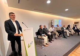 La Junta y la ACP analizan soluciones para reducir la siniestralidad ante el incipiente despegue de la construcción