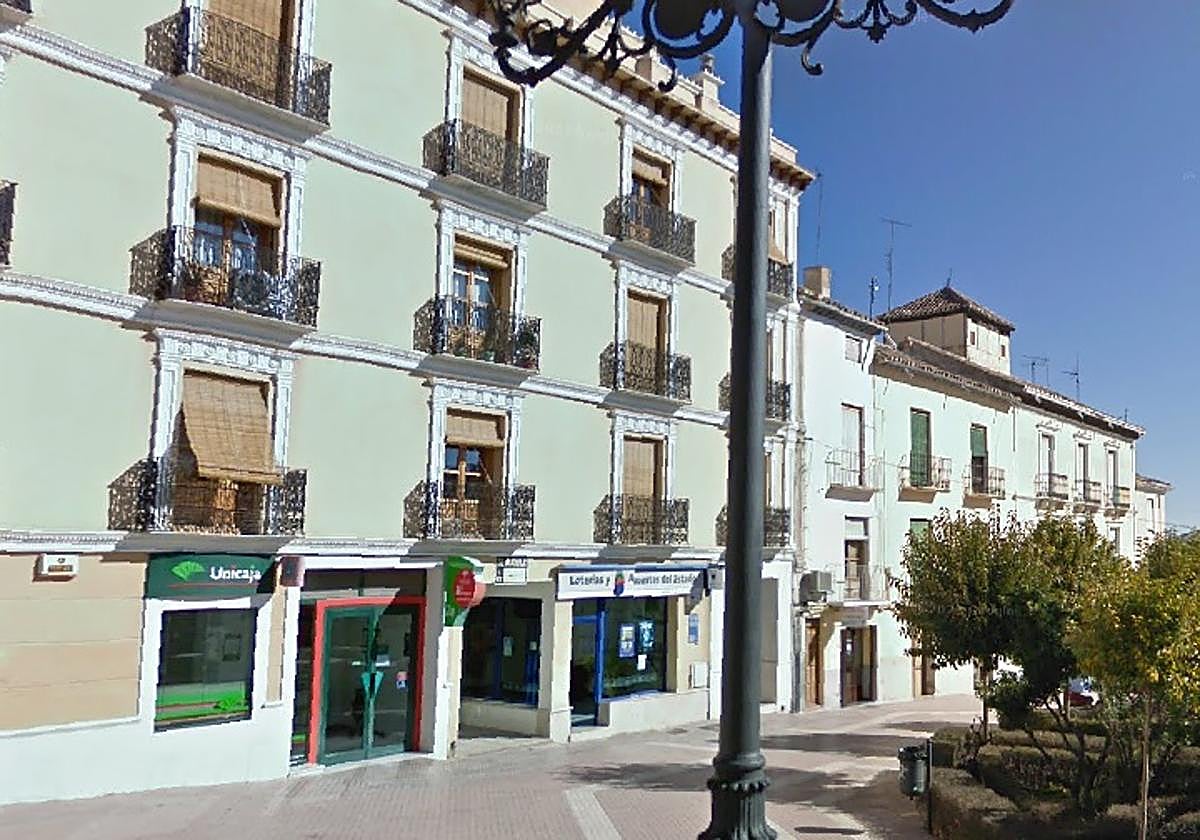El primer premio de la Lotería Nacional ha caído en Baza, concretamente en la administración de la Plaza de las Eras de la localidad.