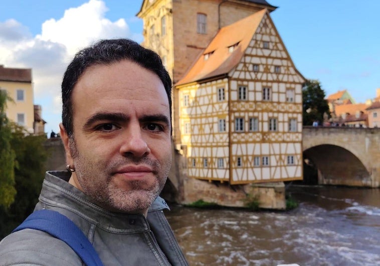 La historia del granadino que vive en un antiguo monasterio alemán: «Aquí gano el doble y solo pago 300 euros»